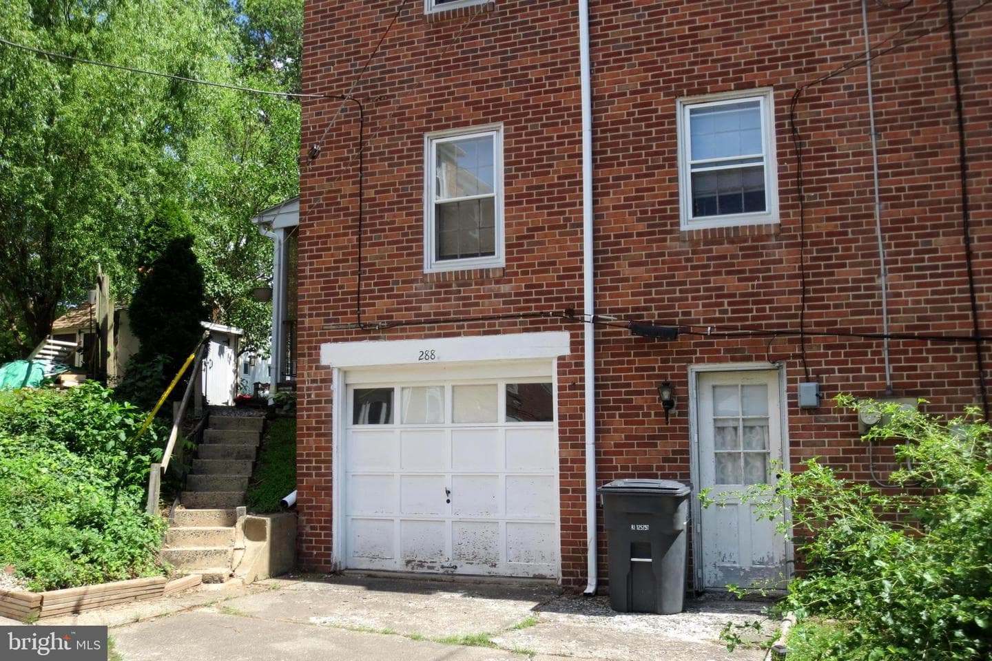 288 Diamond Street photo 25