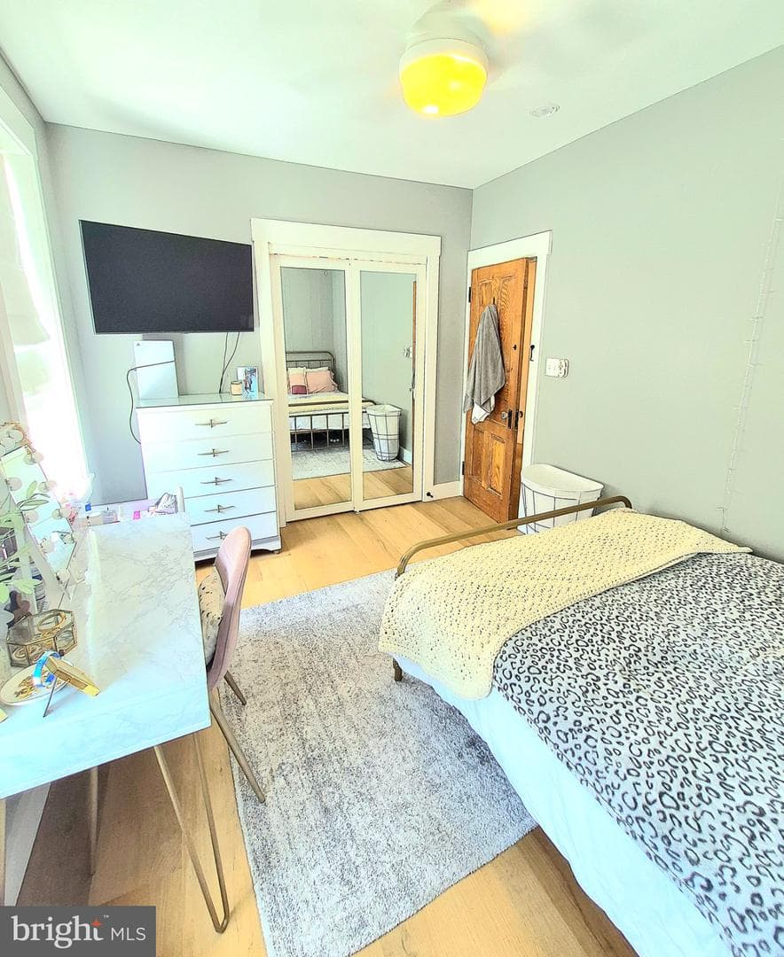 54 Blake Avenue photo 33
