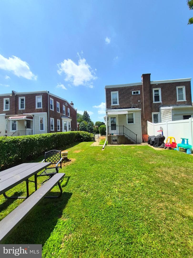 54 Blake Avenue photo 63