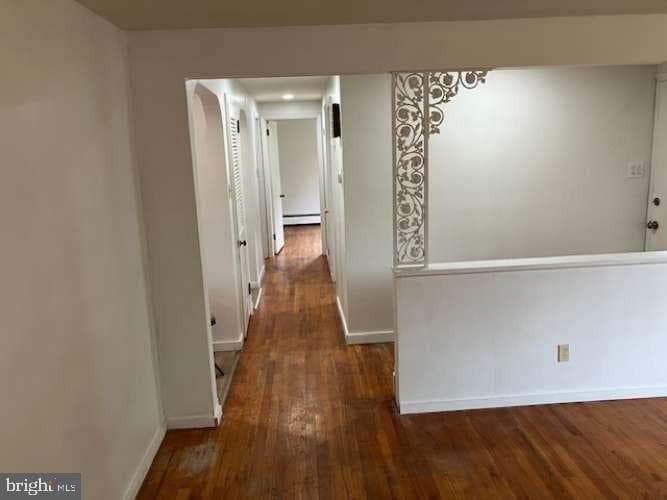 439 E Chestnut Street photo 11
