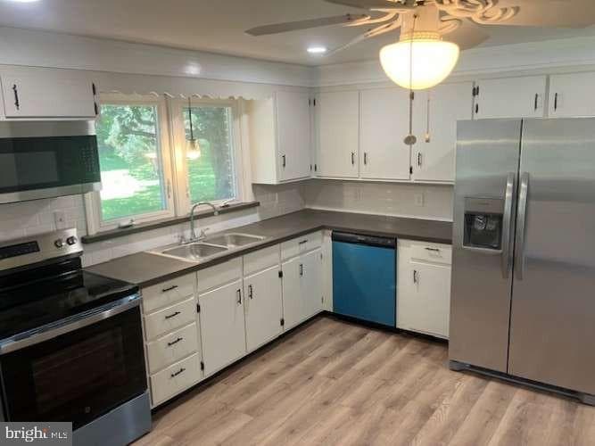 439 E Chestnut Street photo 8