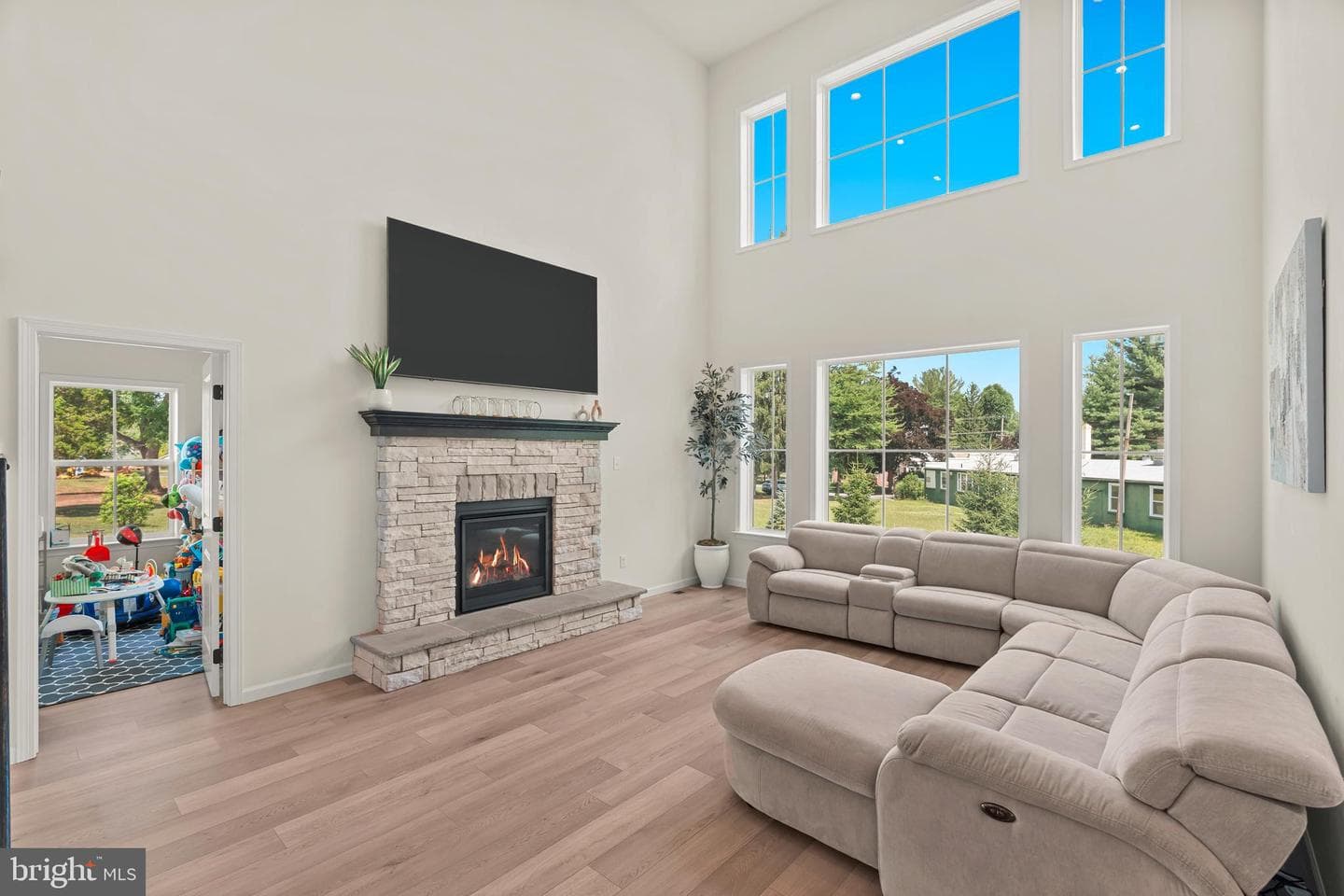 15 Patricia Drive photo 23