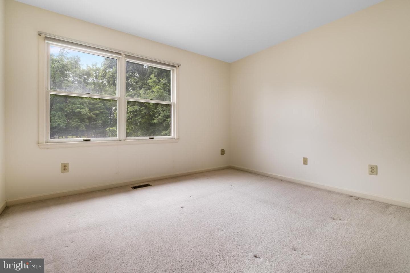 345 Reinert Road photo 28