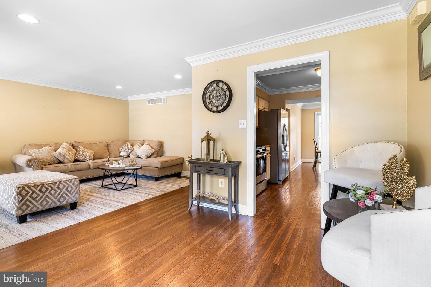 642 Harrison Avenue photo 6