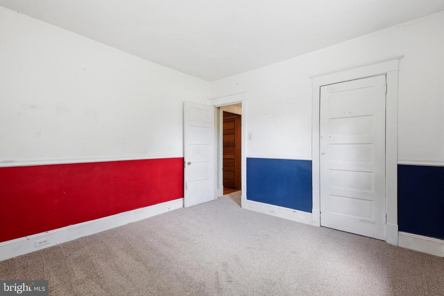 214 N Hills Avenue photo 25