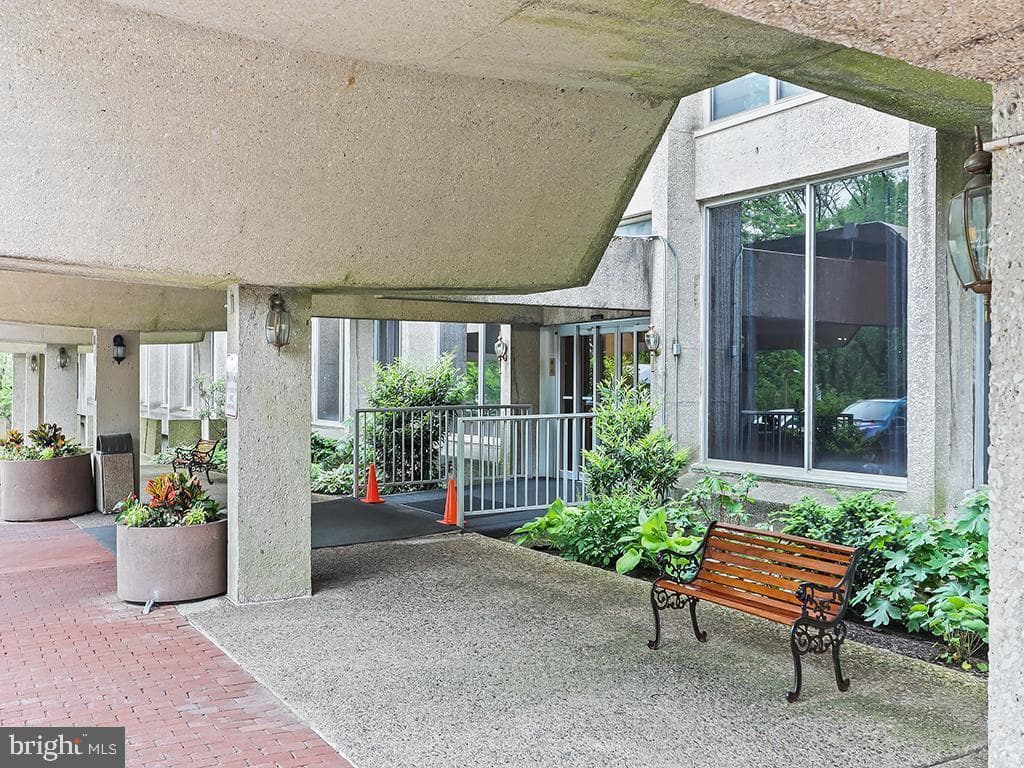 1001 City Avenue #E-524, Wynnewood