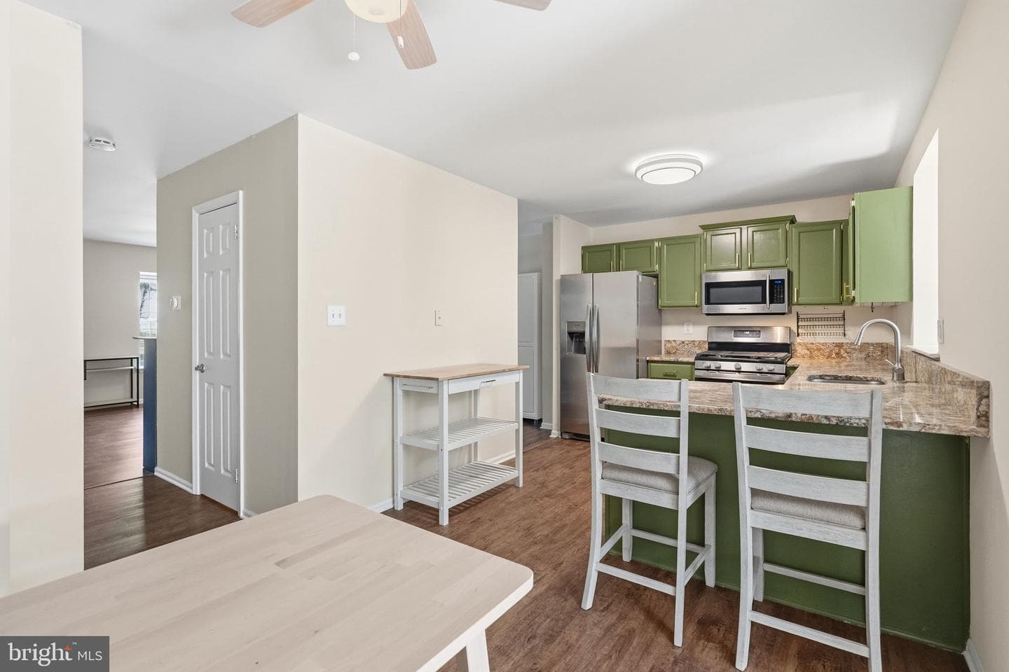 2494 Norrington Drive photo 10
