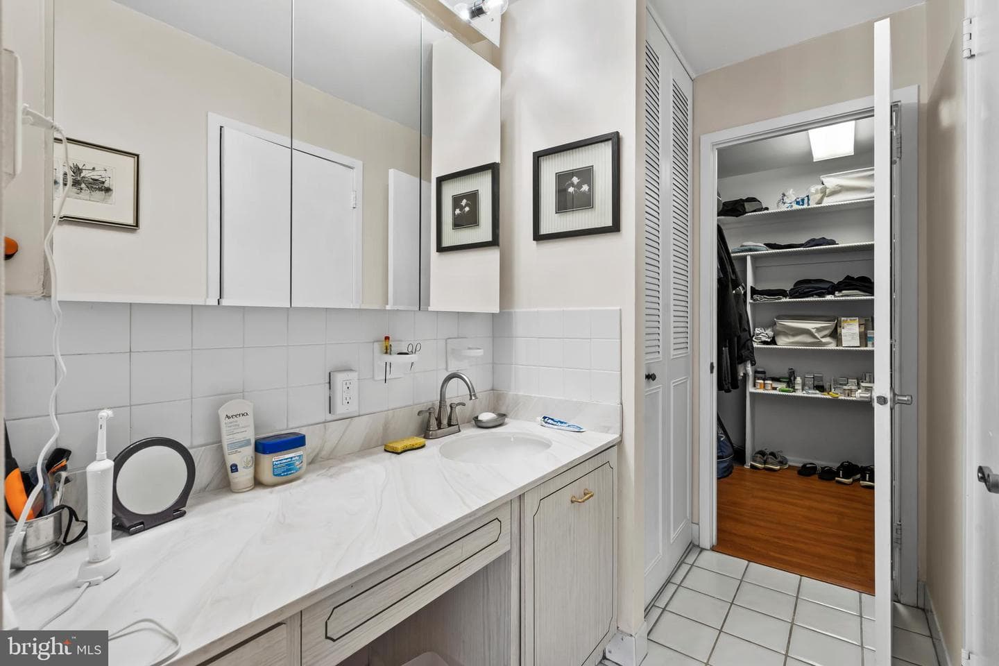 309 Florence Avenue #324-N photo 22