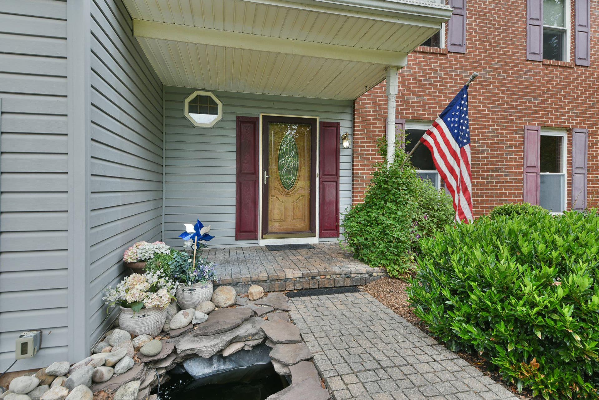 773 Holly Circle photo 4
