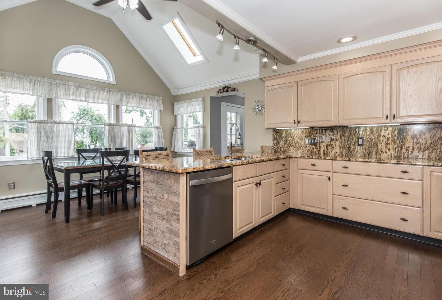 518 Stewart Road photo 37
