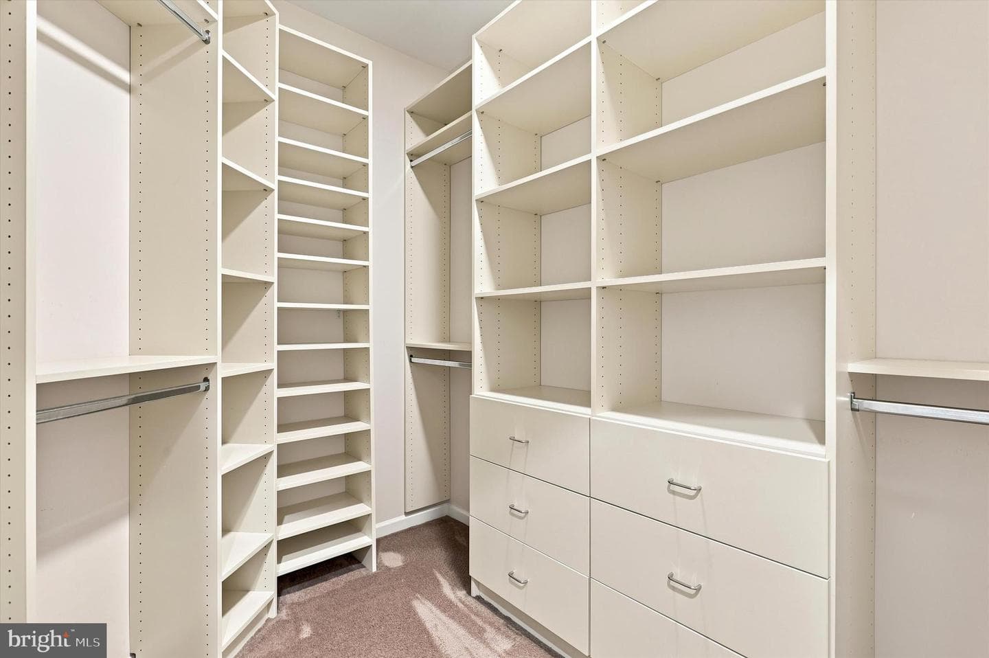 6102 Lilac Court photo 14