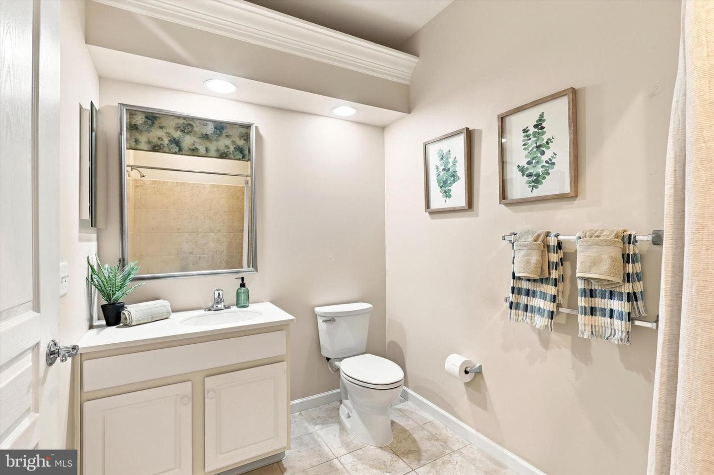6102 Lilac Court photo 17