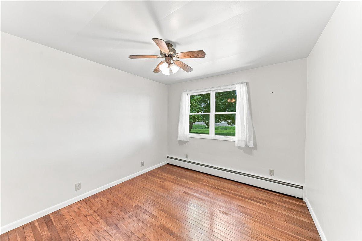 33 Vaux Lane photo 19