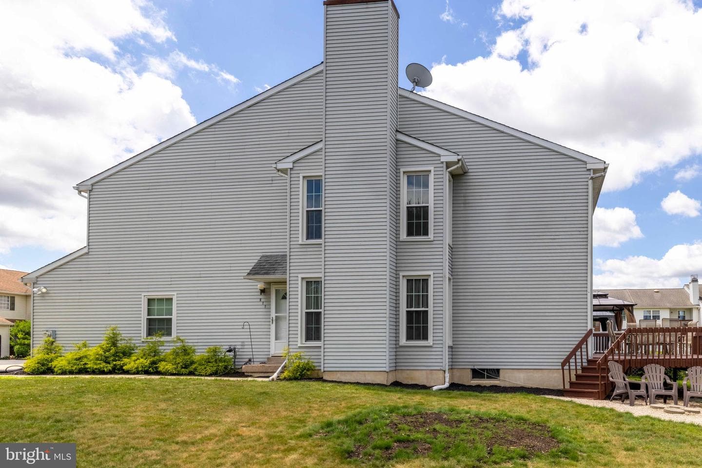 211 Orchard Drive photo 3