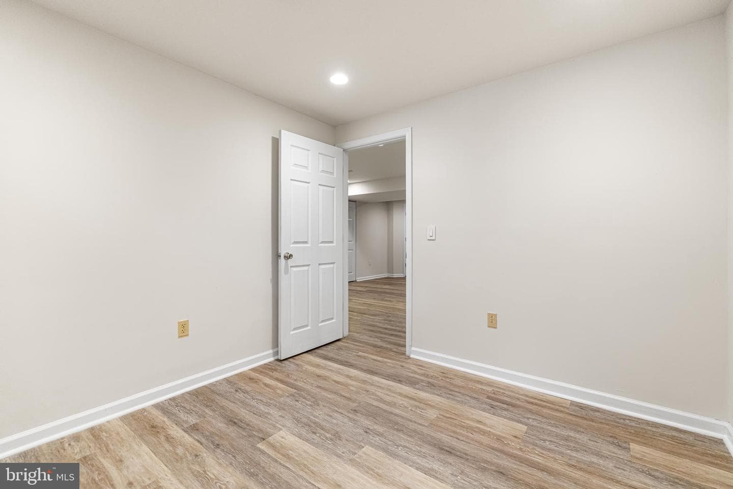 211 Orchard Drive photo 33