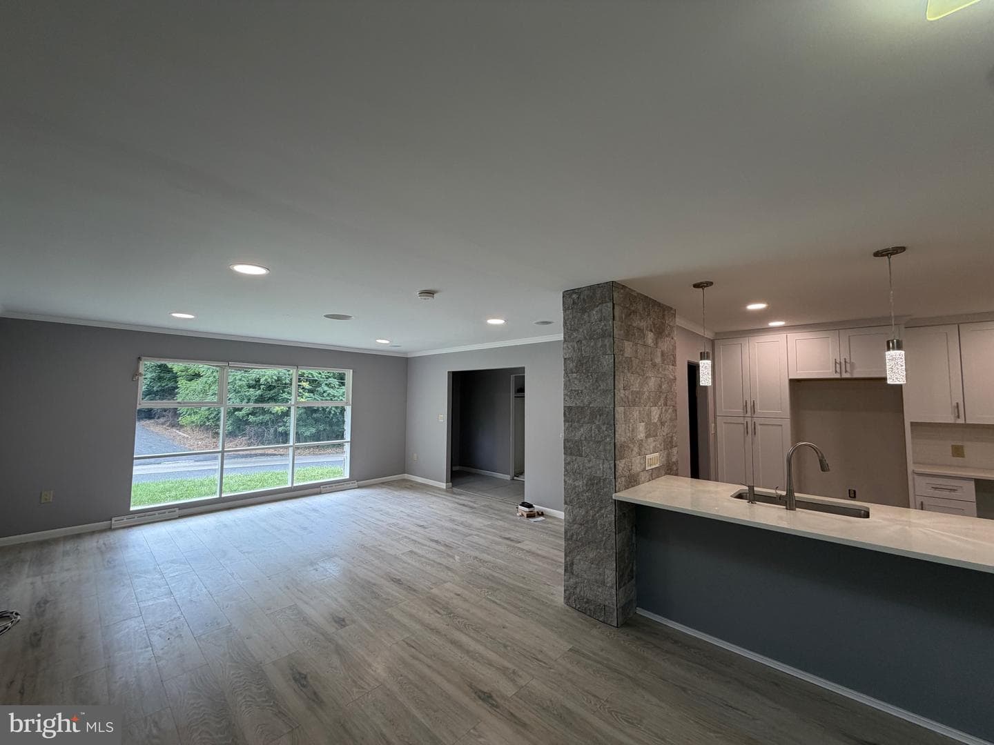 413 Asbury Avenue photo 21