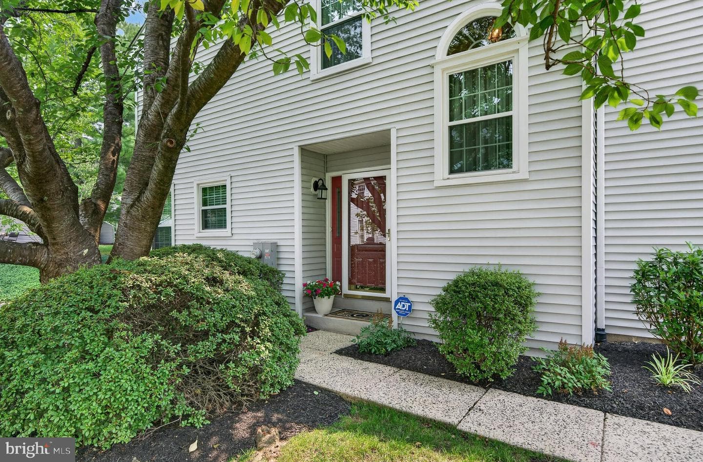299 Carmen Drive photo 4
