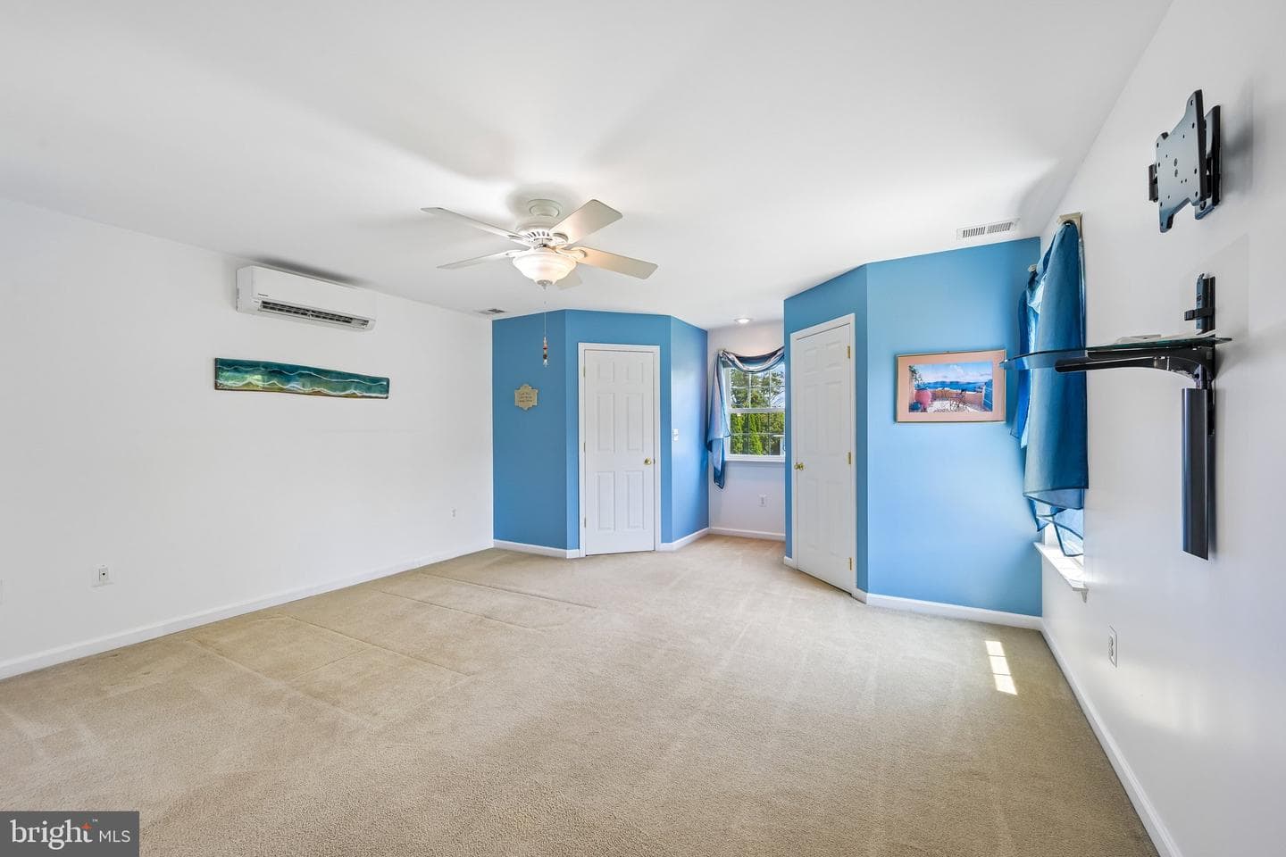 12 Lawn Avenue photo 24