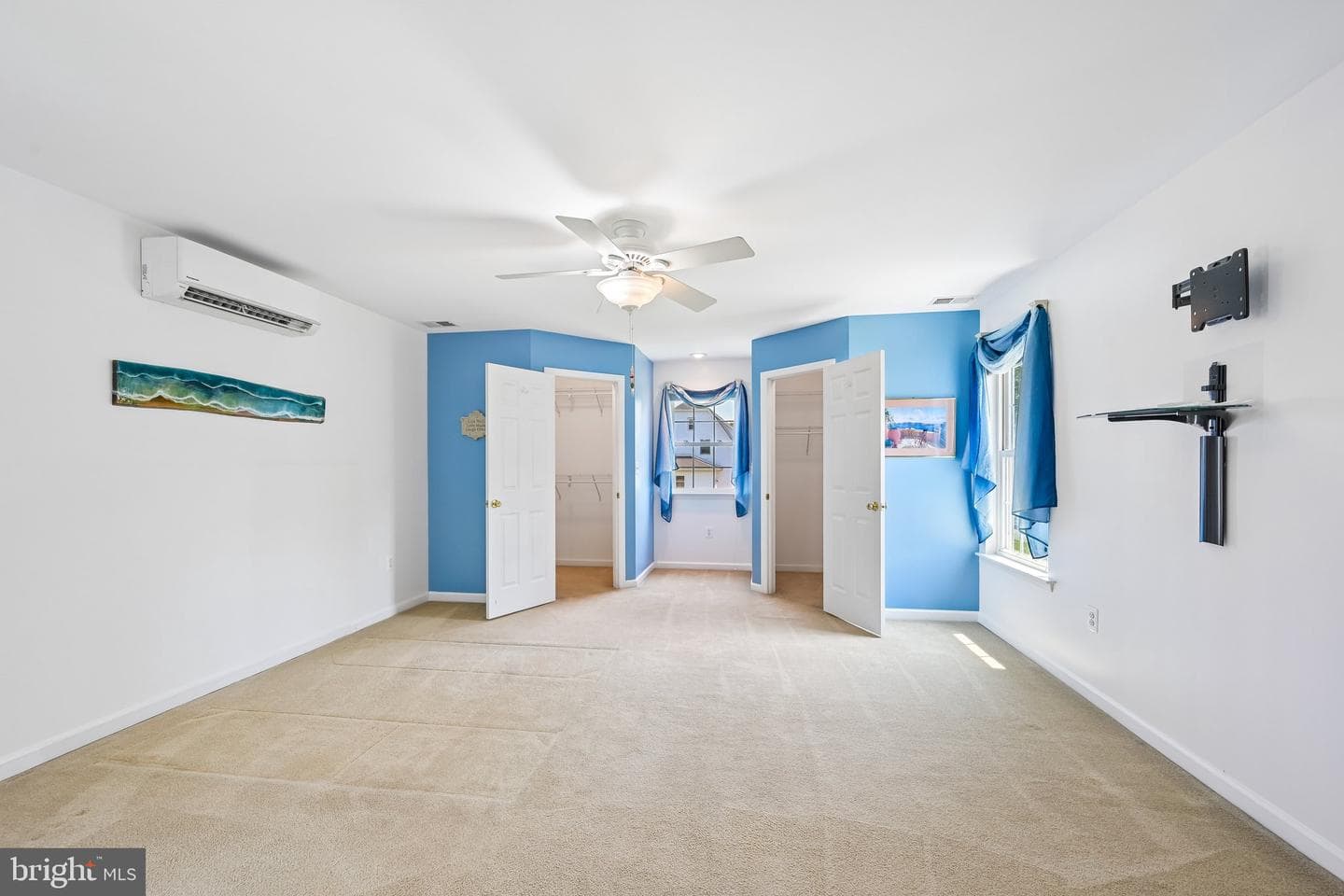 12 Lawn Avenue photo 25