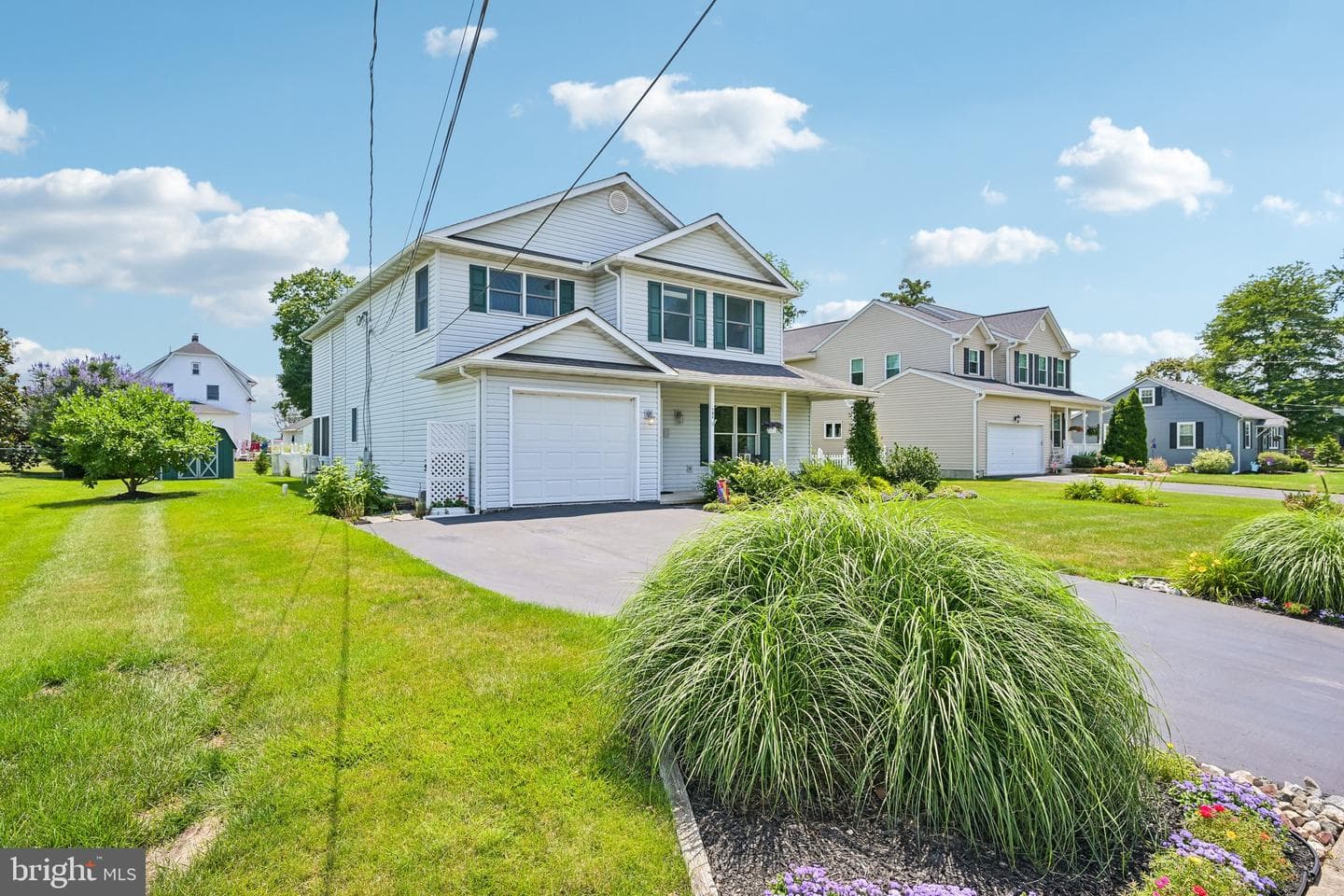 12 Lawn Avenue photo 54