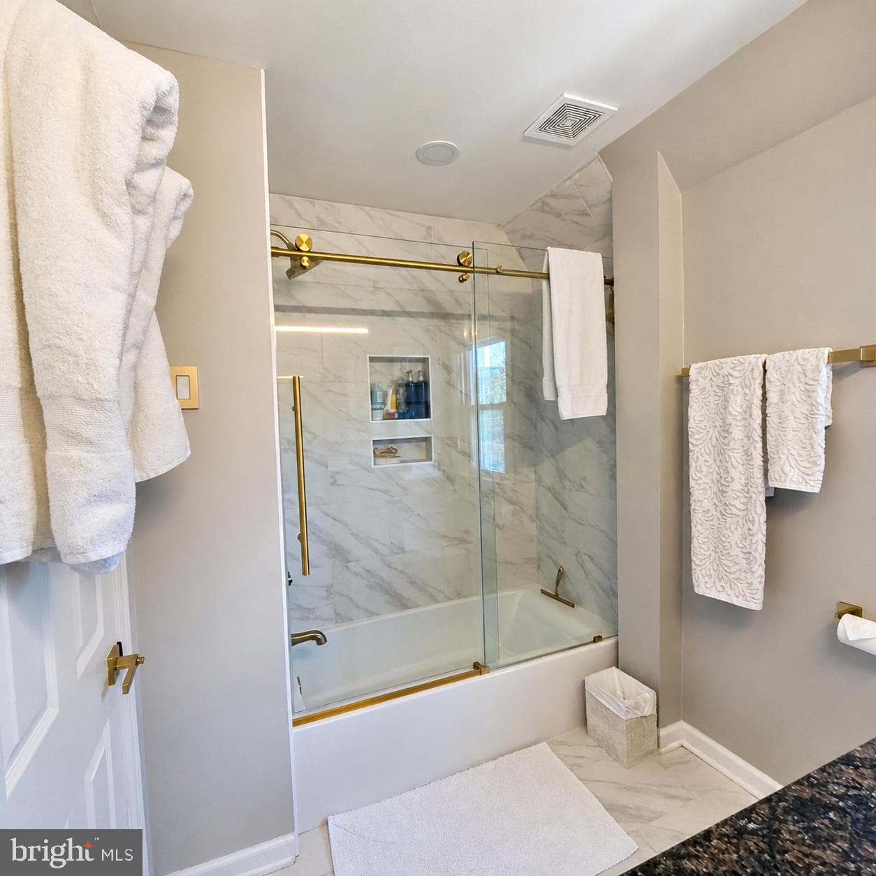 2344 Kenderton Avenue photo 5