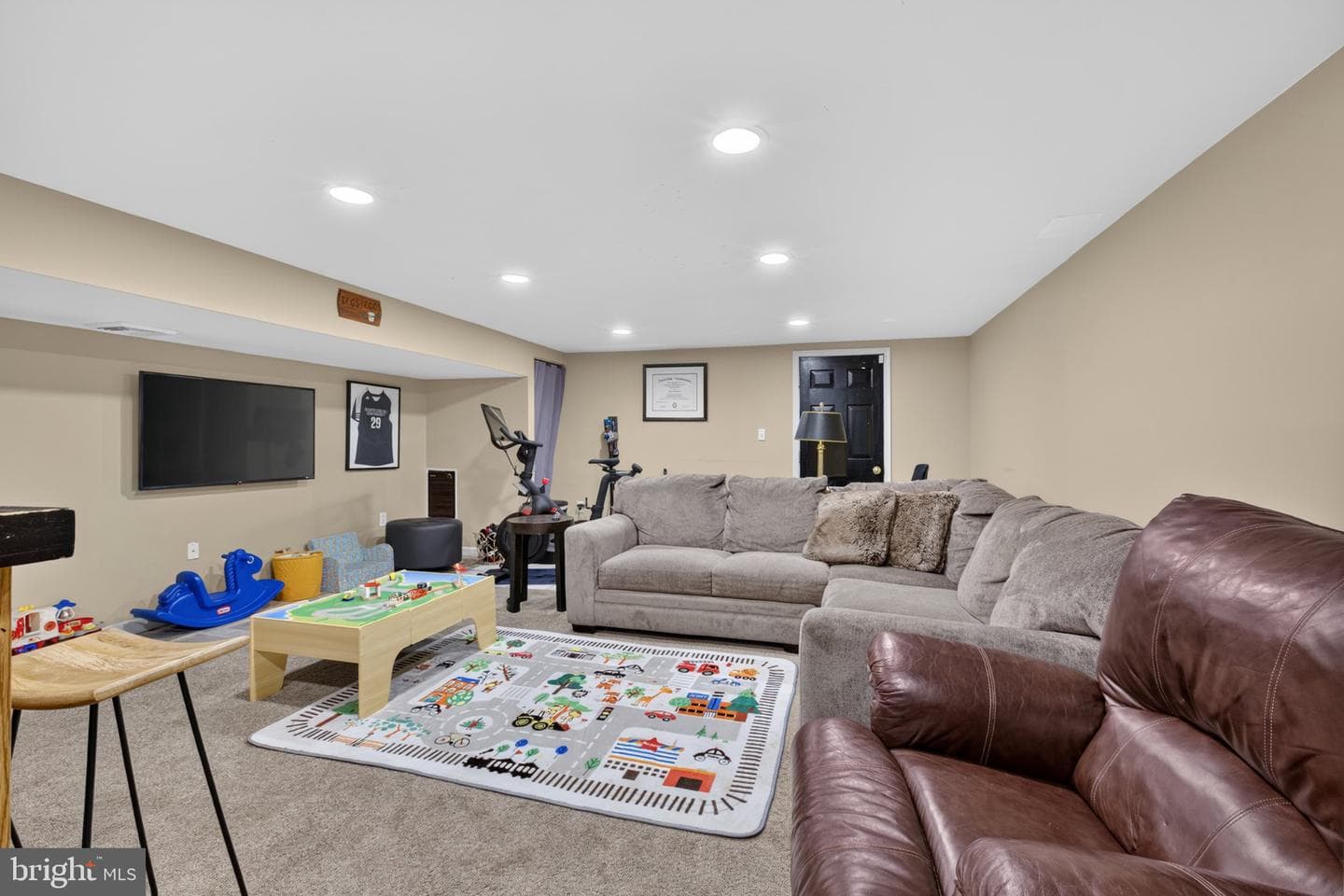 412 Franklin Court photo 22