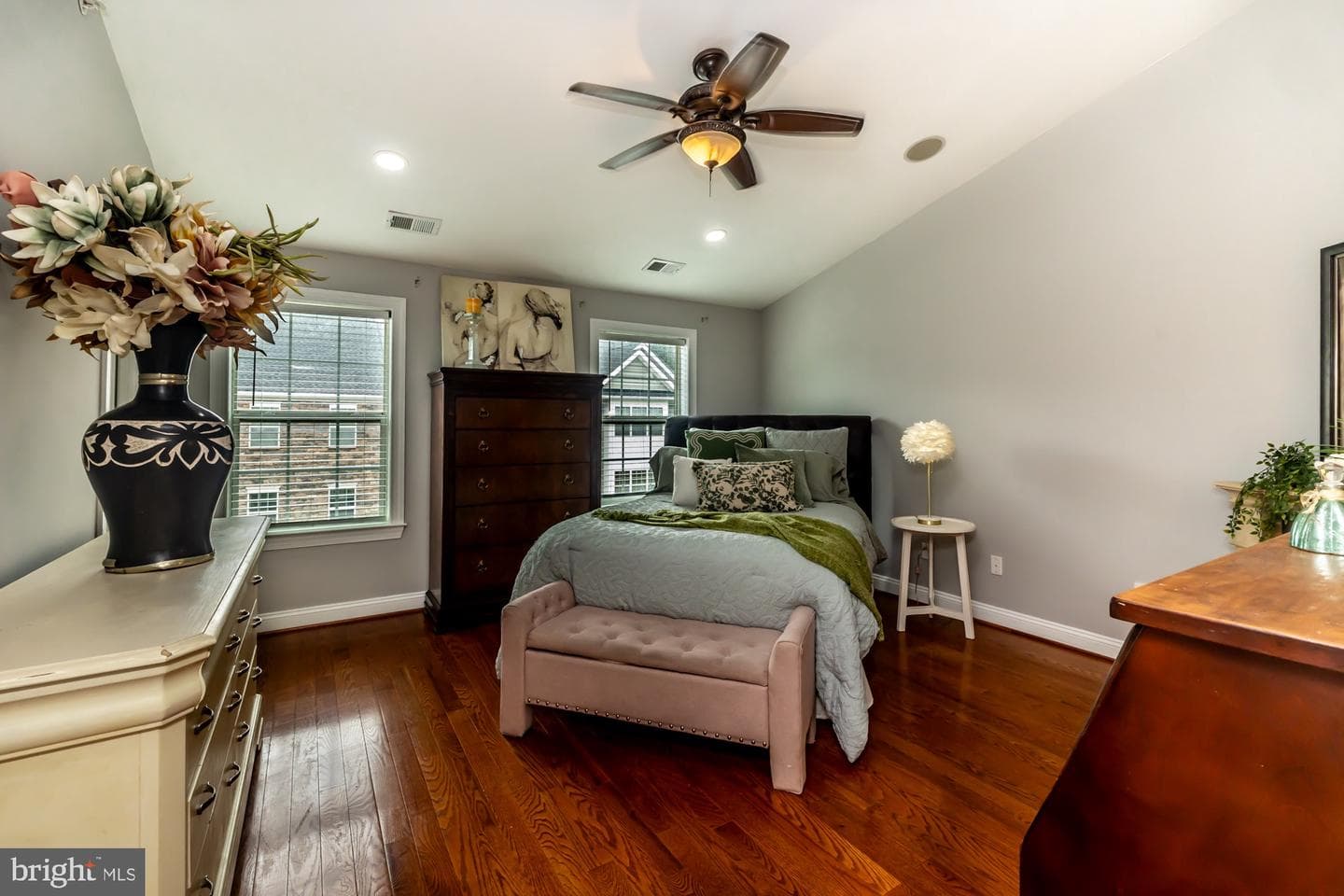 154 Moorehead Avenue photo 22