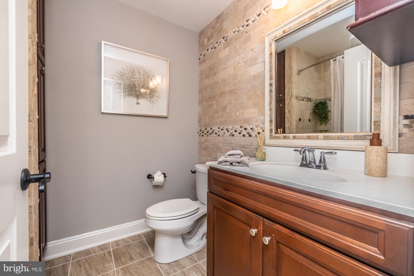 154 Moorehead Avenue photo 30