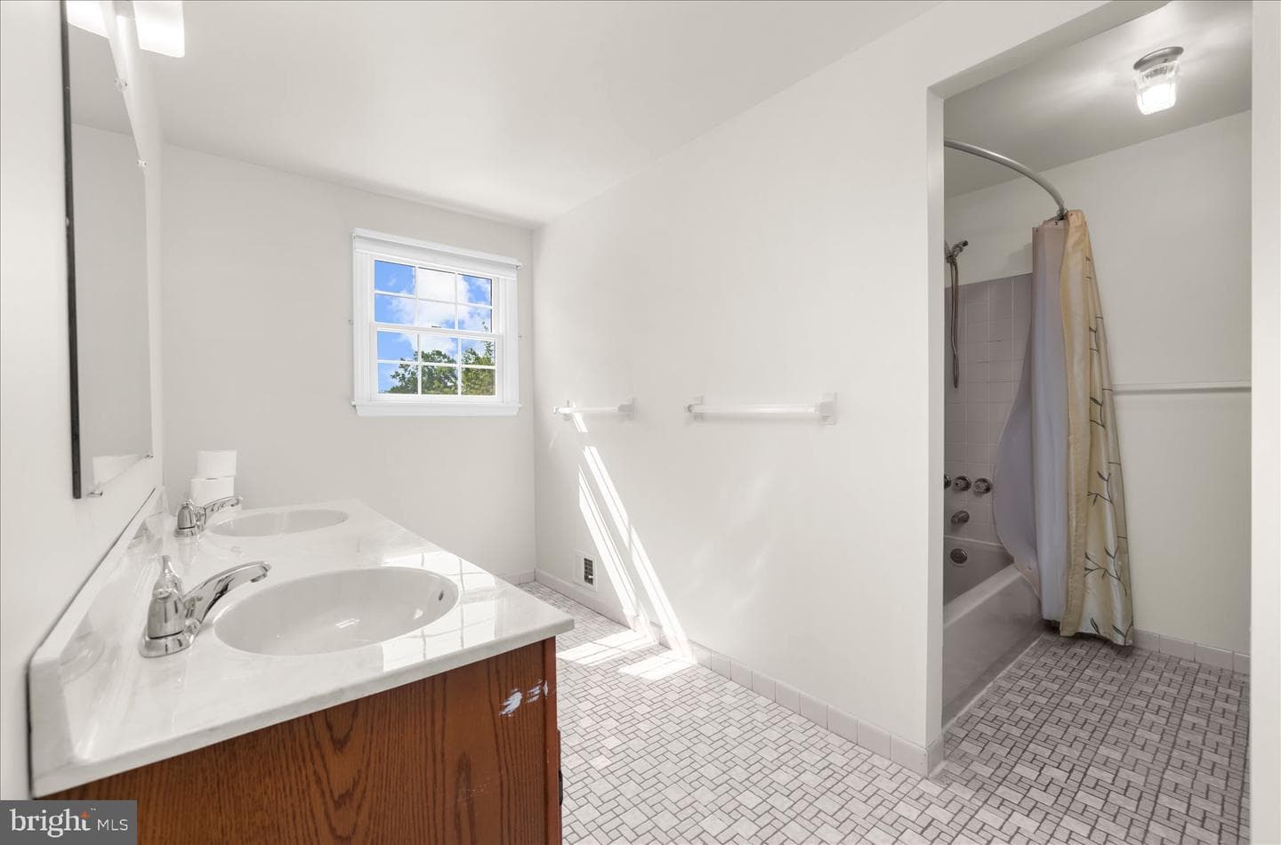 529 Faith Drive photo 28