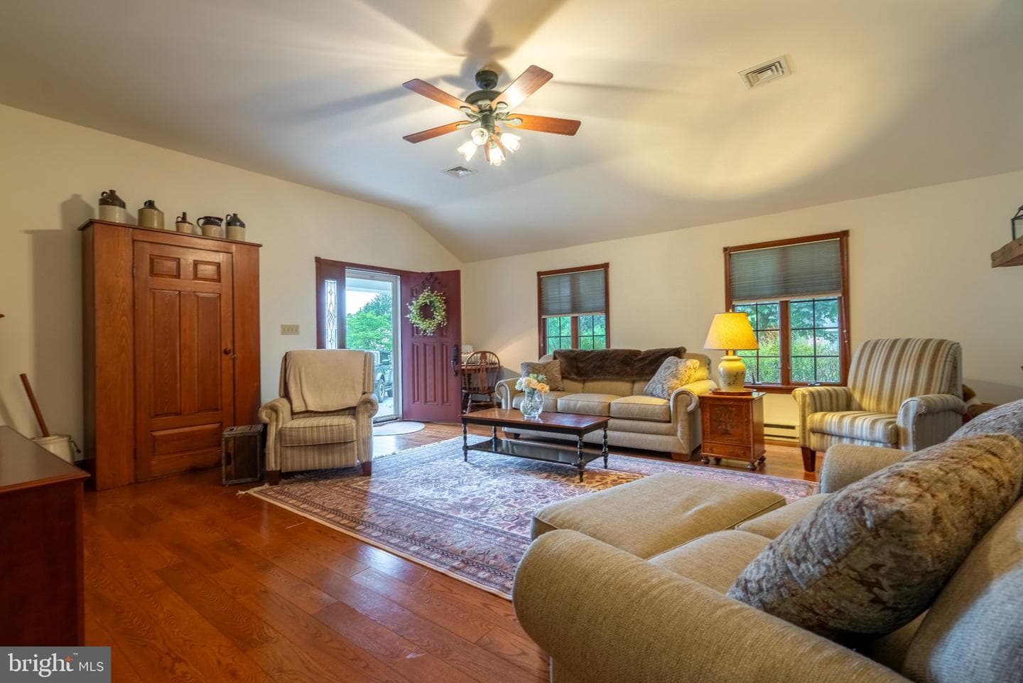 1397 Edgeview Street photo 7