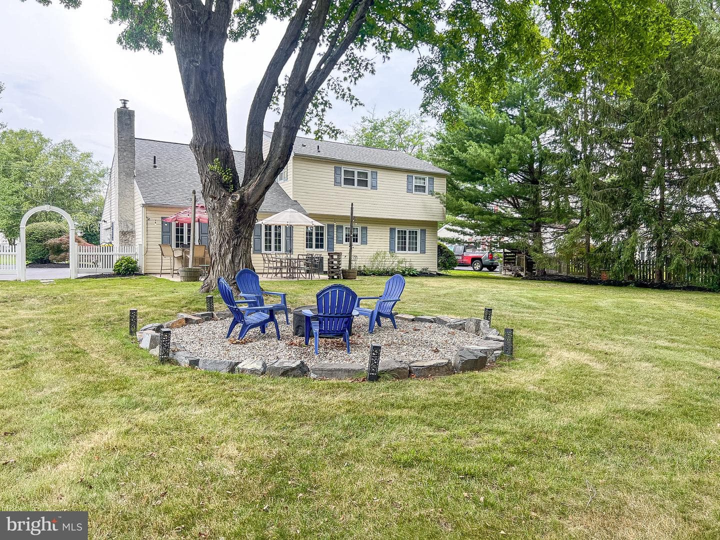 663 Serrill Drive photo 3