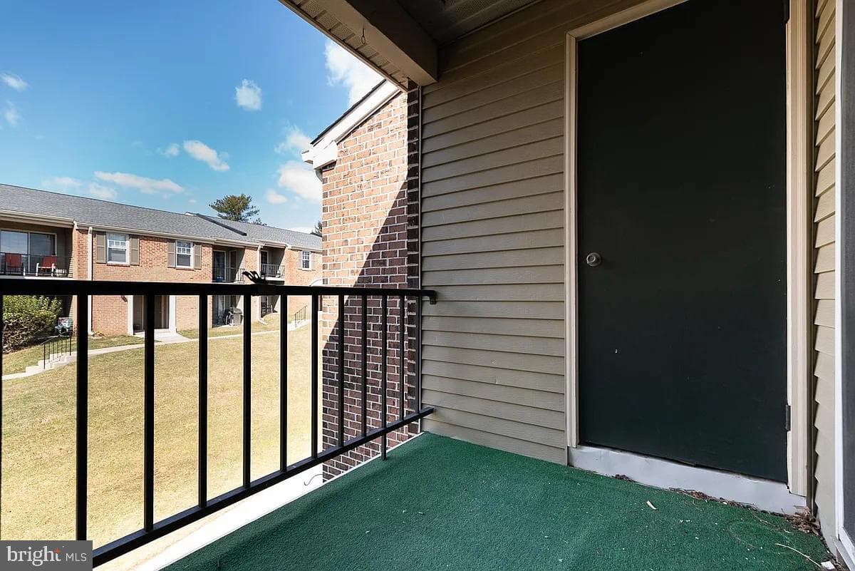 28 Hastings Drive #202 U-28 photo 13