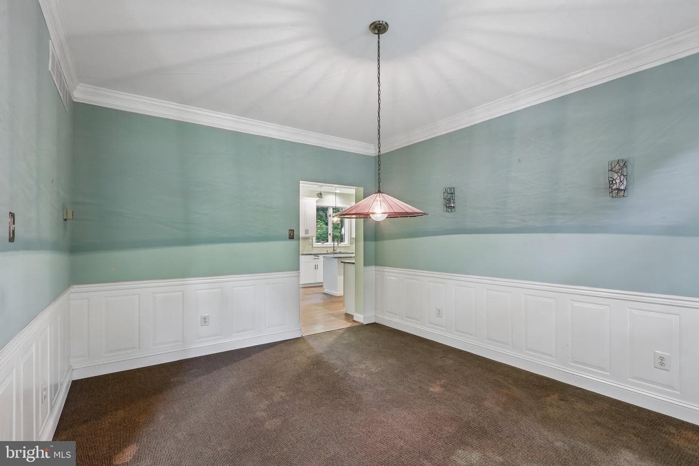 111 Manor Drive photo 28