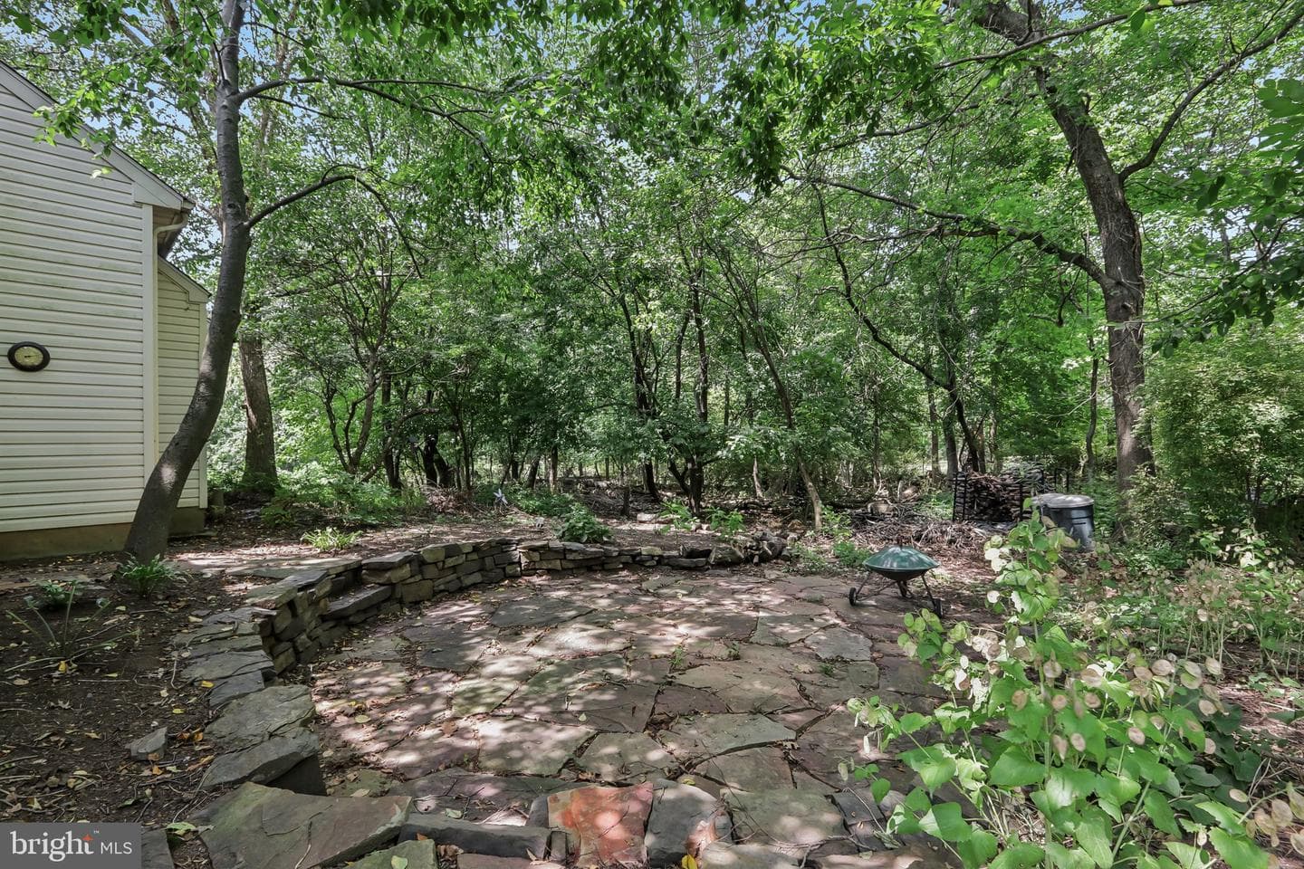 111 Manor Drive photo 5