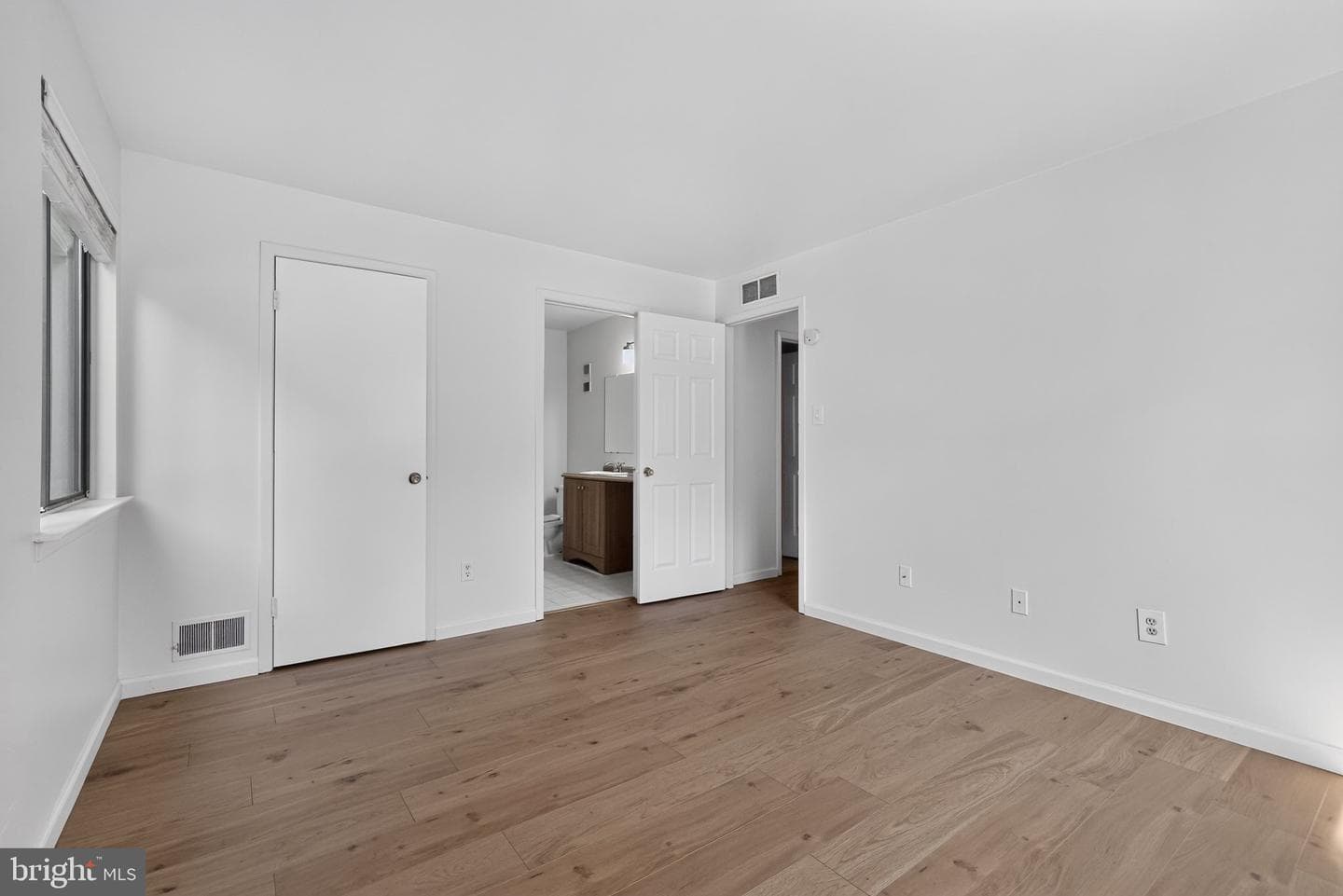 1313 Morris Court photo 24