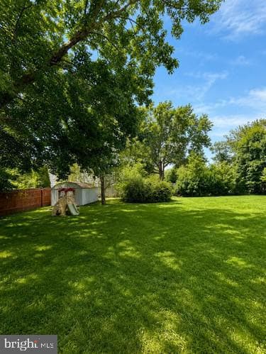 2260 W Walnut Street photo 7