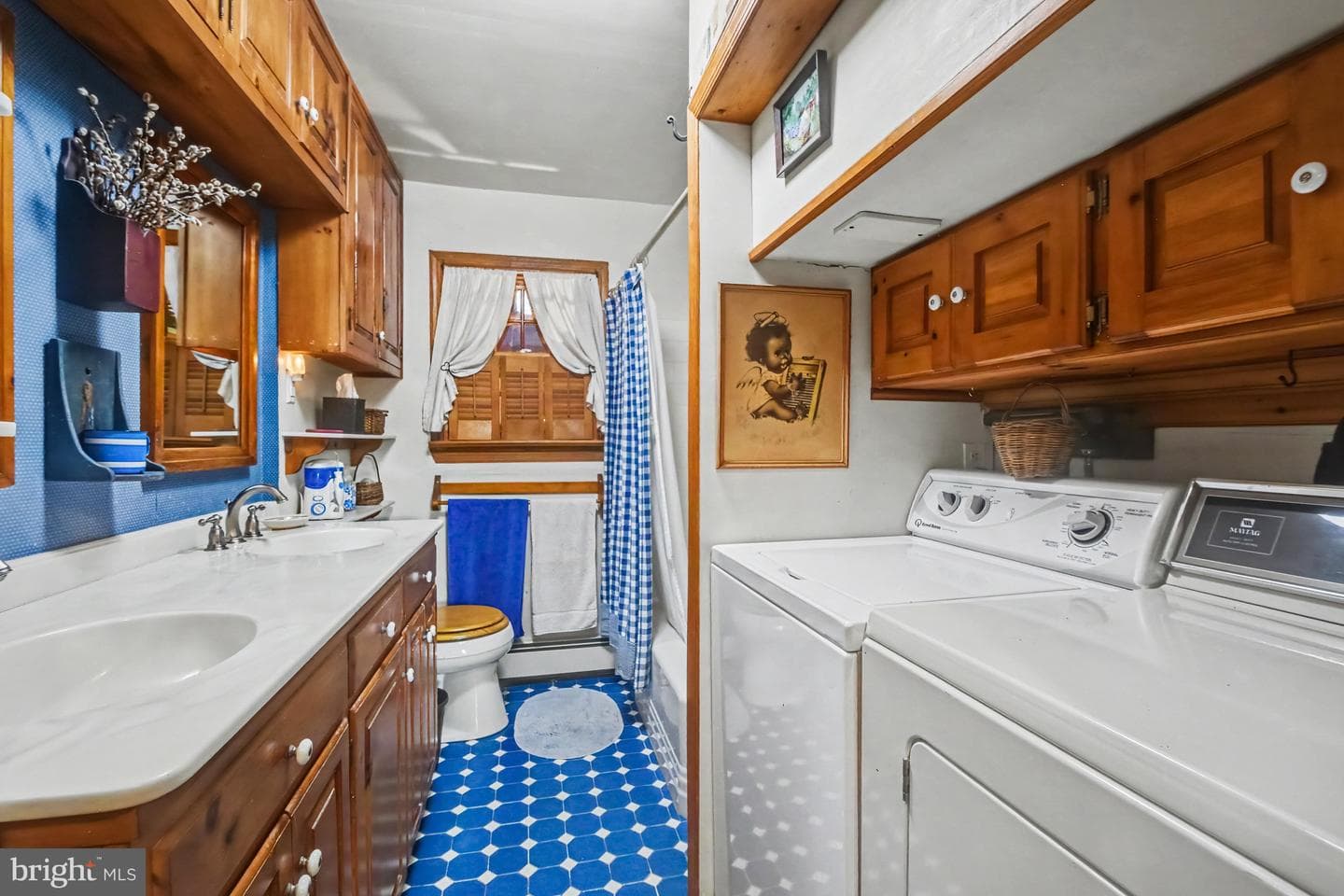142 Oxford Circle photo 16