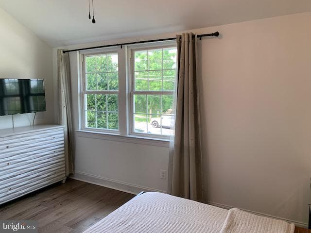423 E Tenth Avenue photo 20