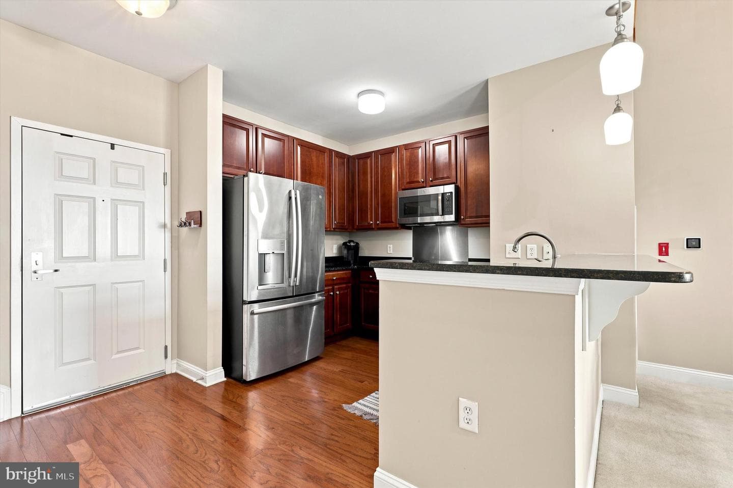 200 W Elm Street #1427 photo 8