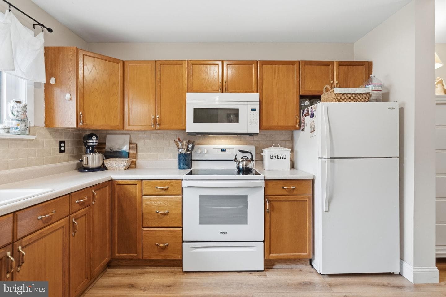 146 Larchwood Court photo 13