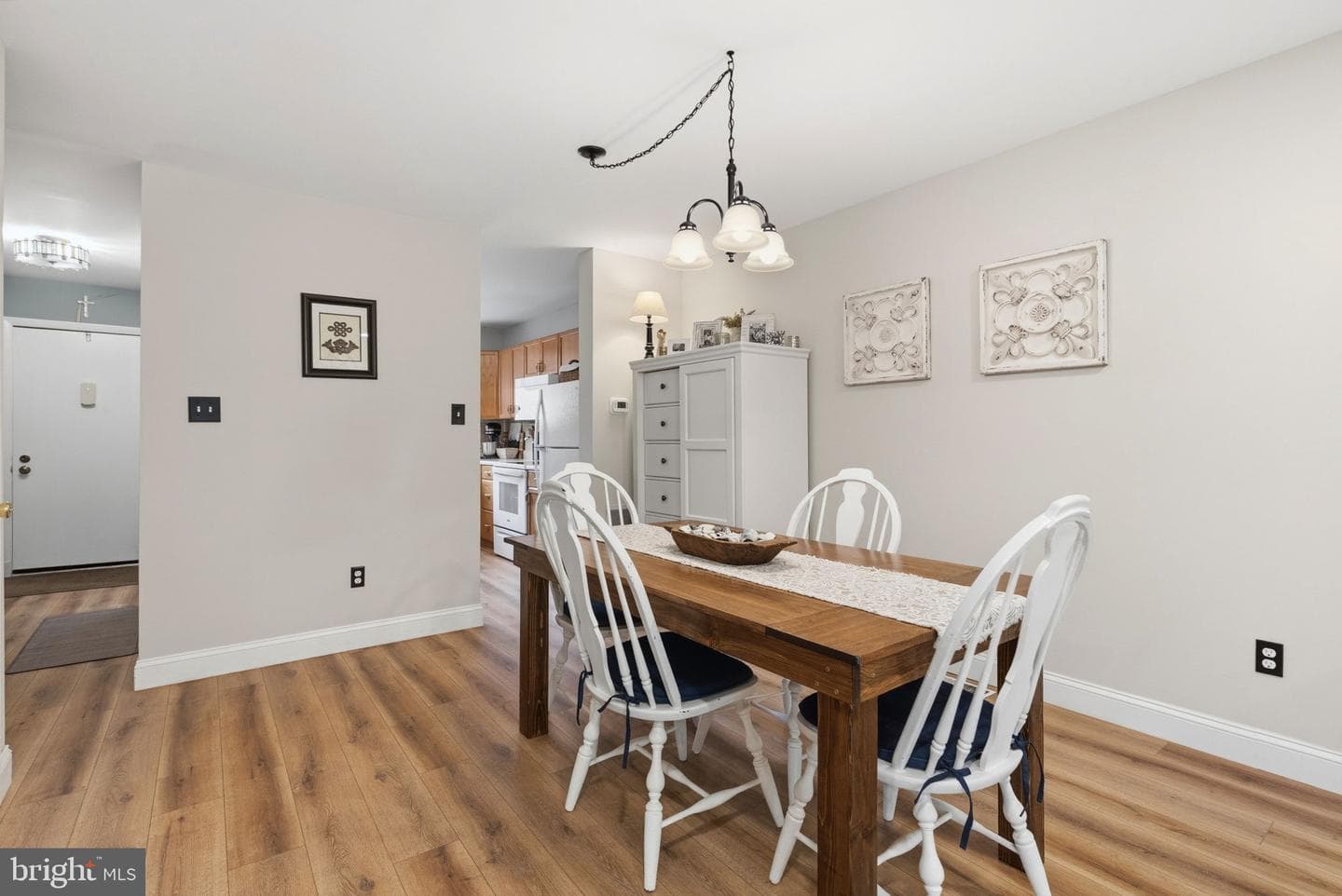 146 Larchwood Court photo 21