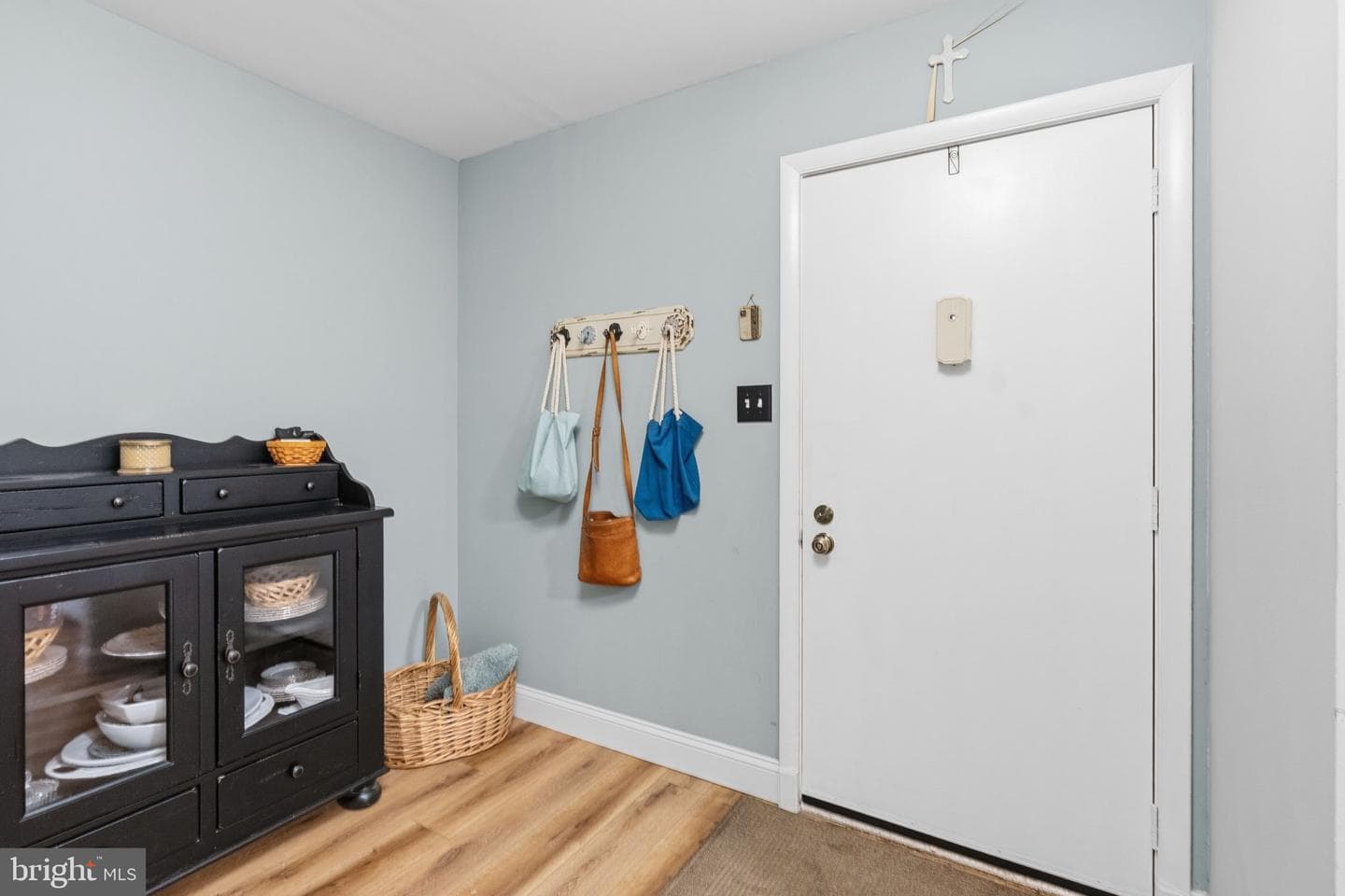 146 Larchwood Court photo 6