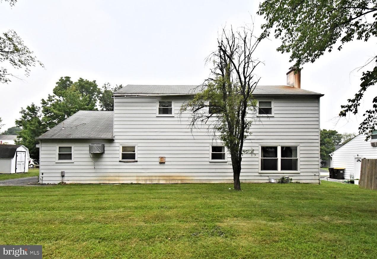 495 Regimental Road photo 38