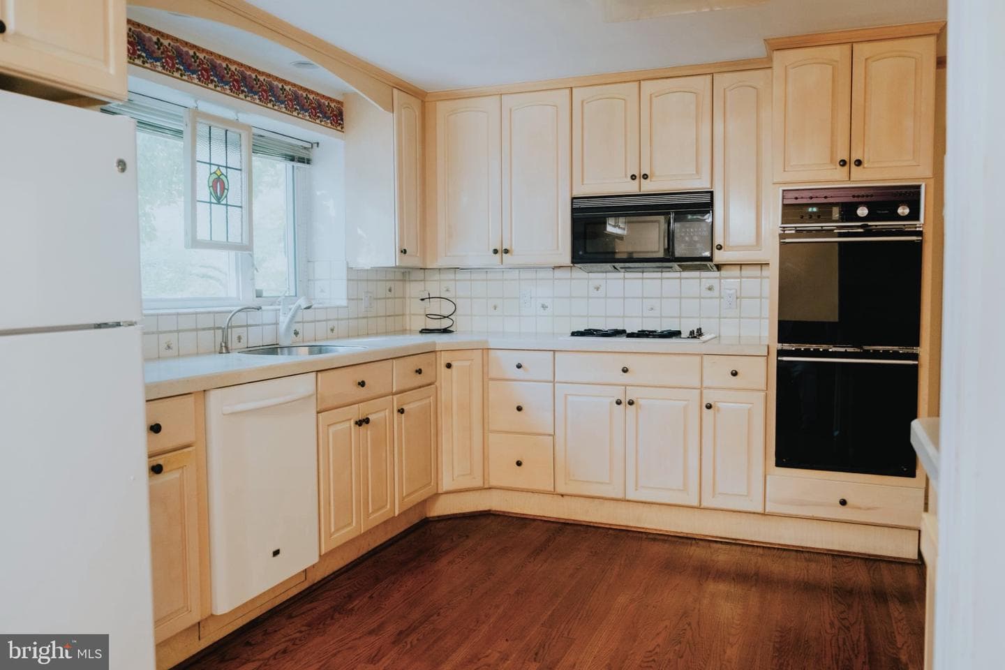 205 Windsor Avenue photo 24
