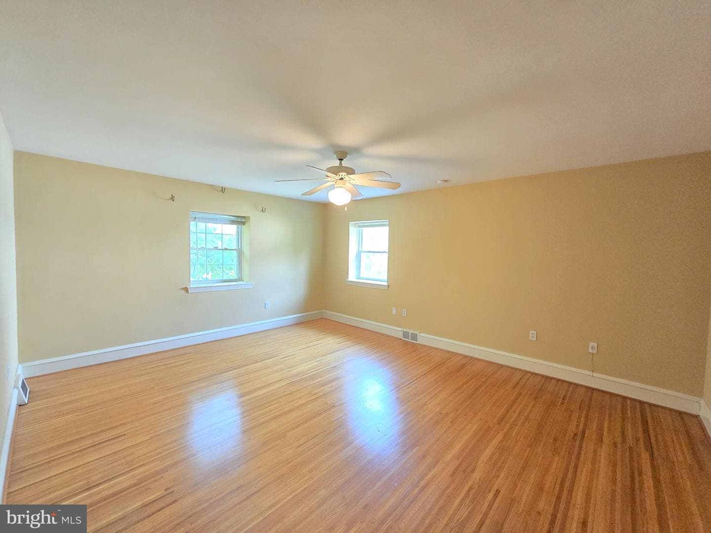 205 Windsor Avenue photo 35