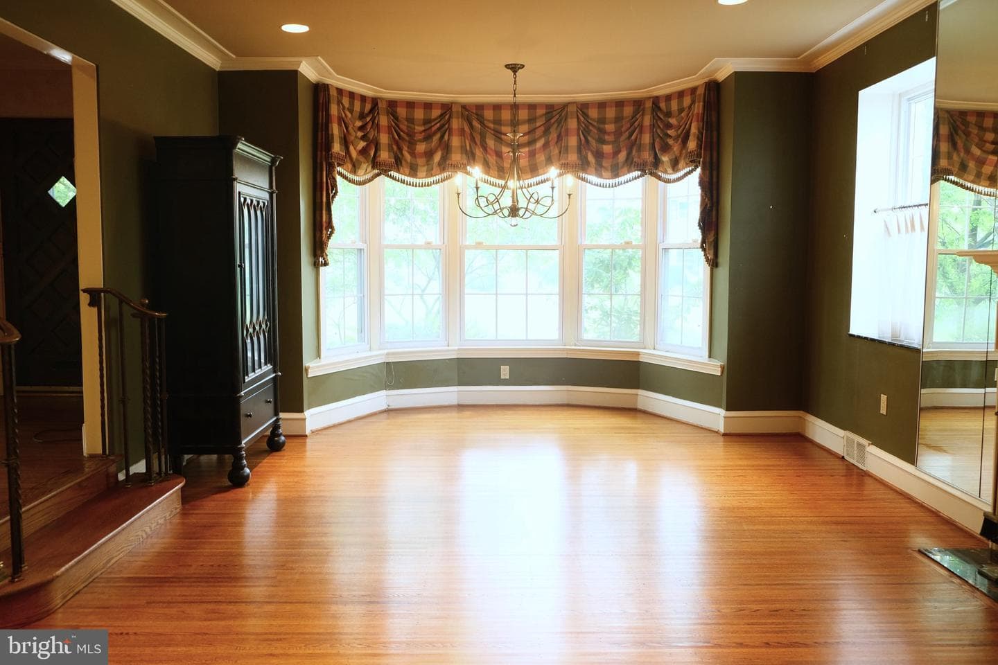205 Windsor Avenue photo 8
