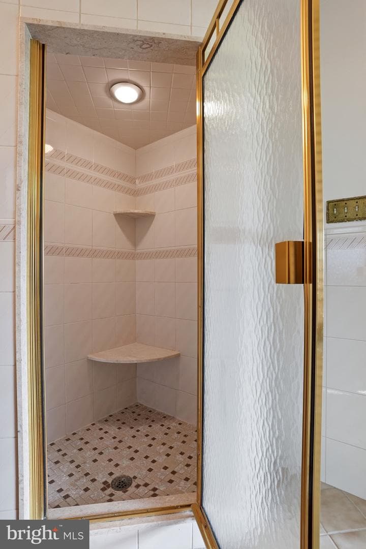 707 Forrest Avenue photo 21