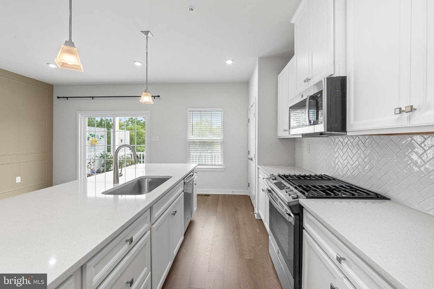 82 Hunters Drive photo 13
