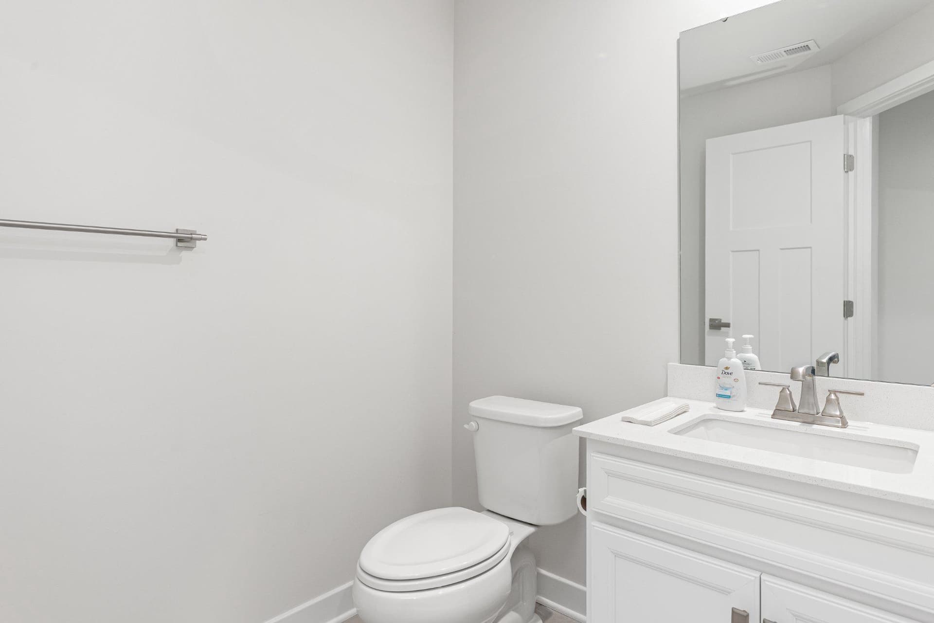 82 Hunters Drive photo 32