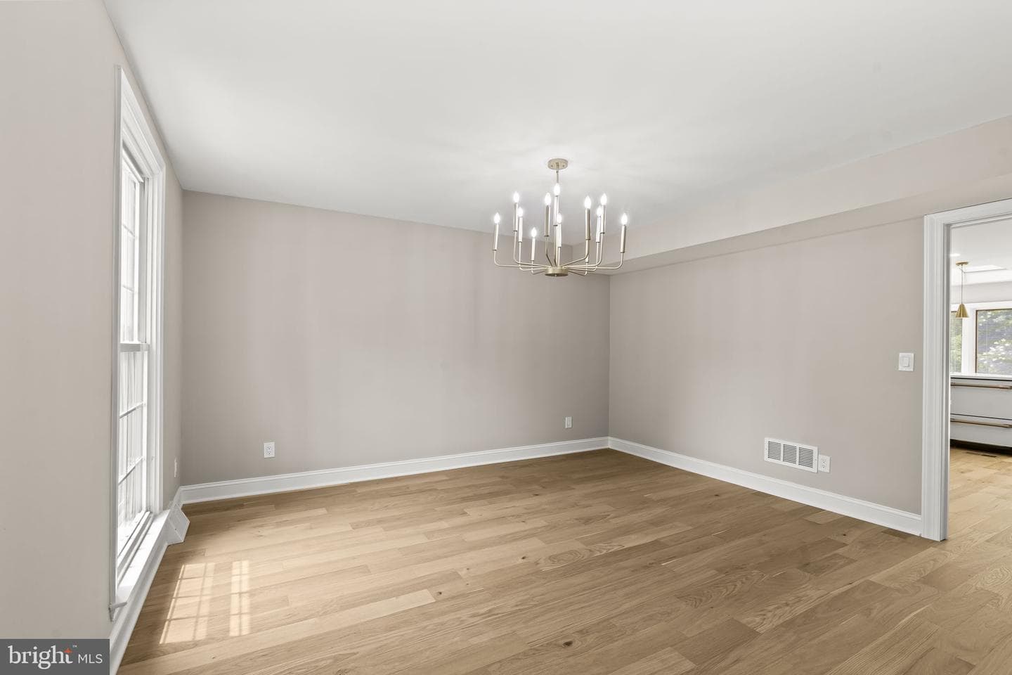 1215 Club House Road photo 18